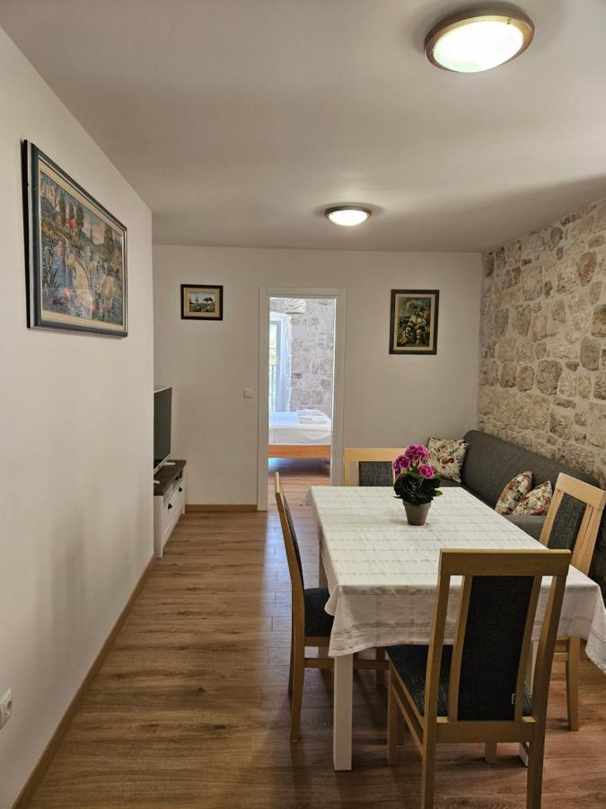 Apartma Eli *